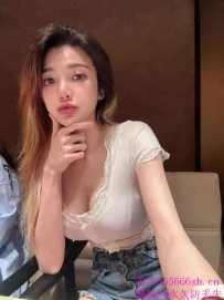 健身教练兼直诱人身材-小靖